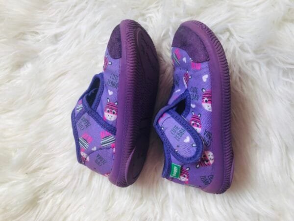 Polovne patofne Froggy, ljubicaste boje, velicine 25.