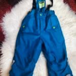 Polovan skafander donji deo plave boje velicine 2.