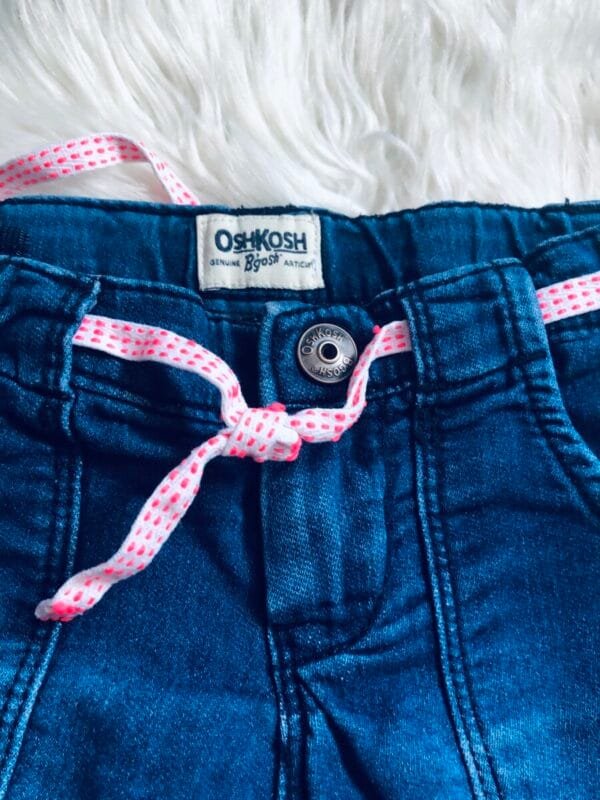 Polovne farmerke za devojcice, velicine 3.