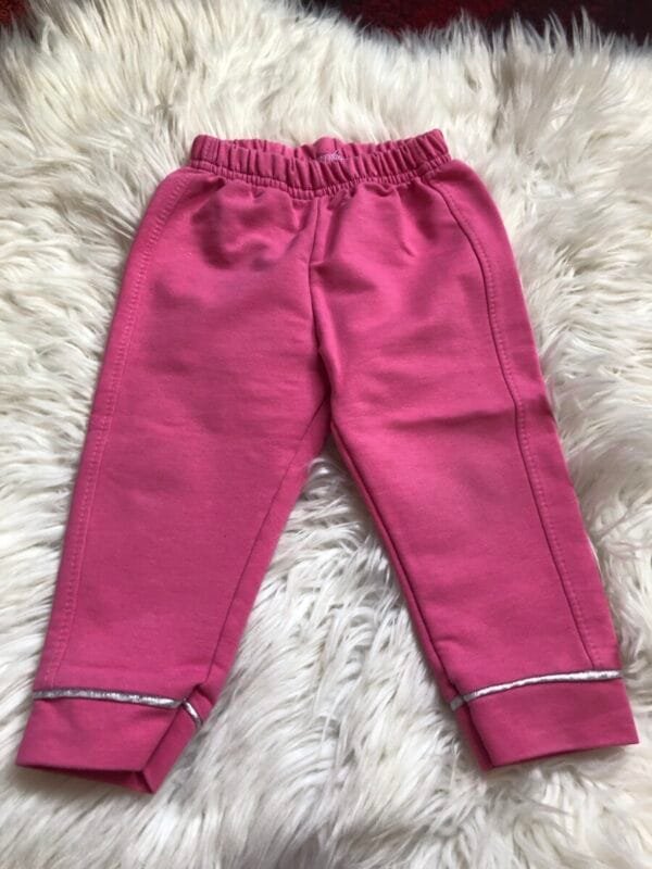 Polovna roze trenerka za devojcice, velicine 74.