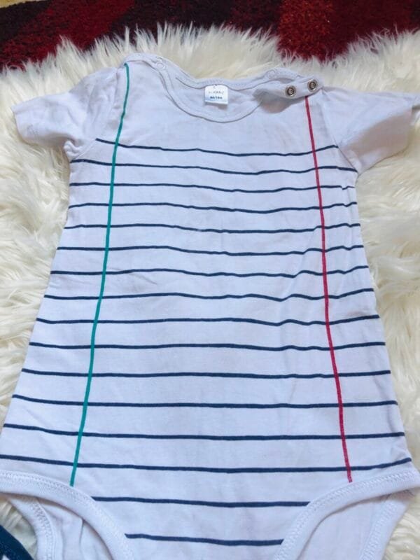 Polovni bodiji za bebu decaka, velicine 18m.