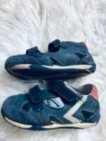 Polovne Ciciban sandale za decake, velicine 24.