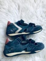 Polovne Ciciban sandale za decake, velicine 24.