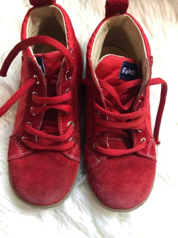 Polovne crvene Falcotto cipele, velicine 25.
