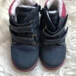 Polovne zimske cipele teget za devojcicu, velicine 24.