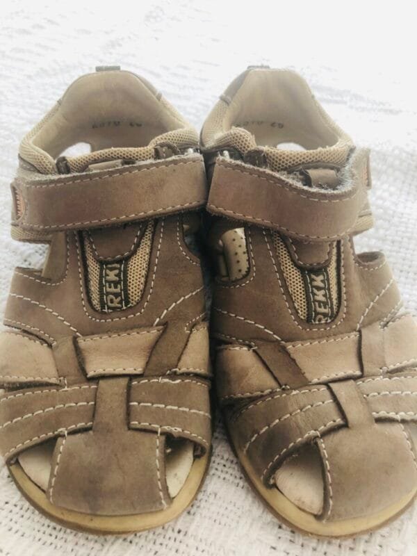 Polovne Ciciban sandale bez, velicine 26.