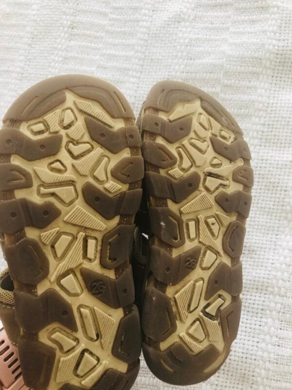 Polovne Ciciban sandale bez, velicine 26.