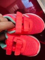 Polovne Adidas patike roze boje velicine 25.