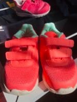 Polovne Adidas patike roze boje velicine 25.