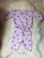 Trenerka sa leptiricima velicine 68.