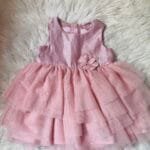 Elegantna roze haljinica velicine 68.