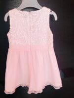 S.Oliver Elegantna roze bela haljinica velicine 80 i 86.