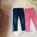 Pantalone za devojcice velicine 104.