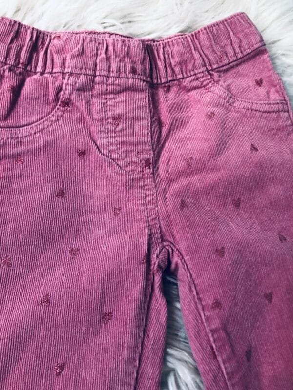 Pantalone za devojcice velicine 104.