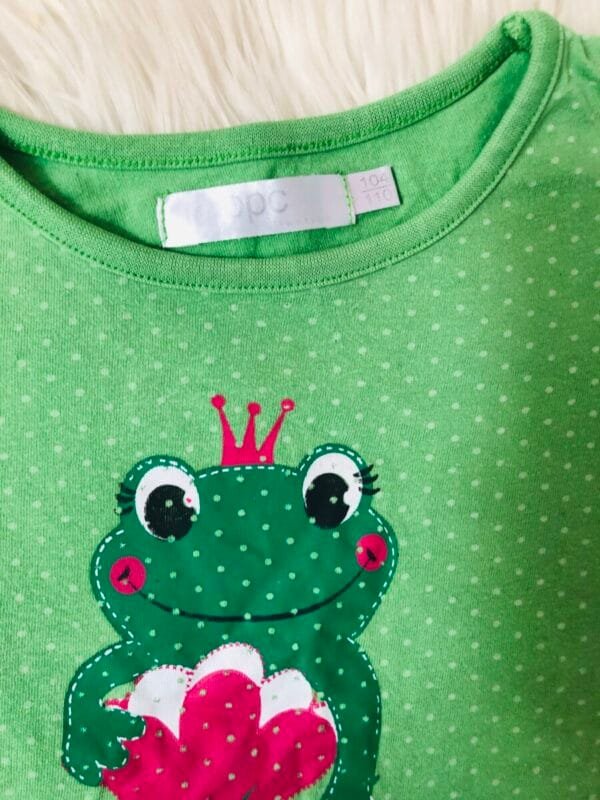 Letnji set suknjice i majice velicine 104.