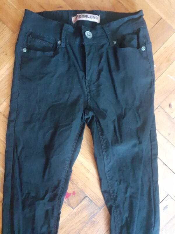 Pantalone vel XS - Slika 2