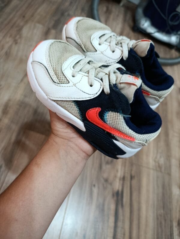 Nike Patike Vel 26 - Slika 3