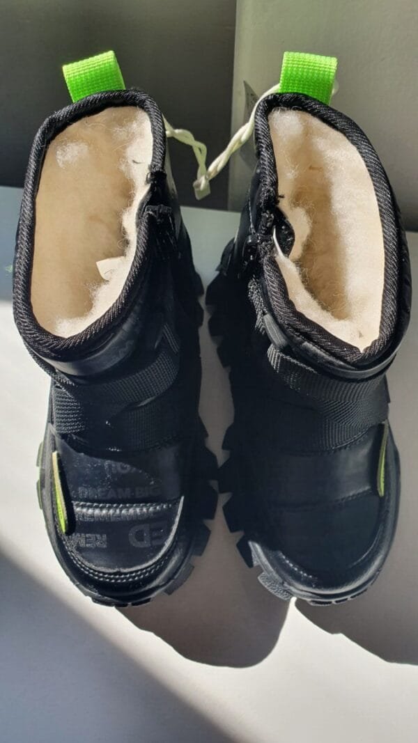 Čizmice Vel 26 - Slika 3