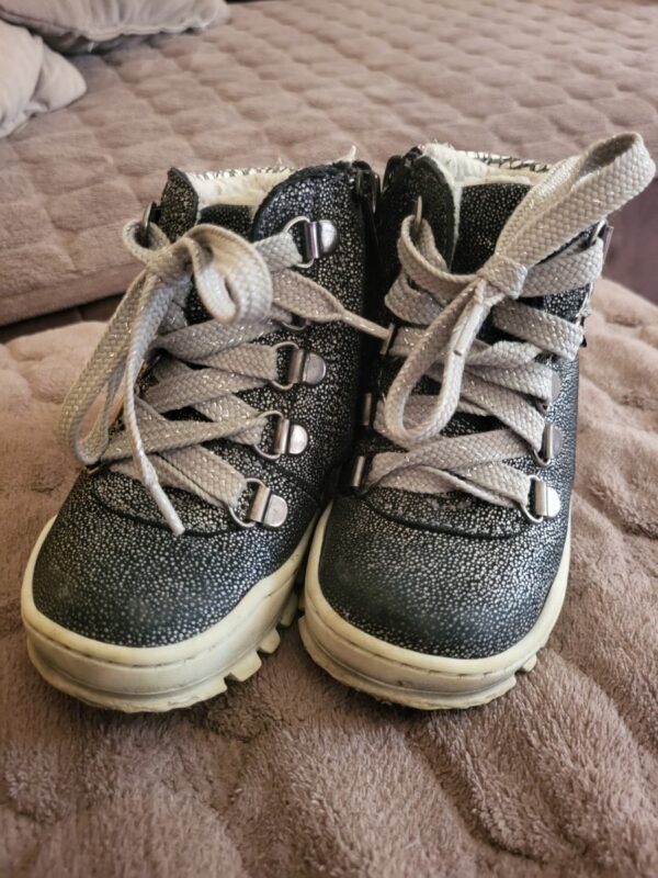 Duboke cipele za devojcice Vel 21 - Slika 2