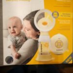 Medela elektricna pumpica +poklon
