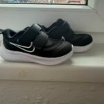 Nove Nike patike br 21