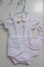 Guess set za bebe 3-6 mes novo