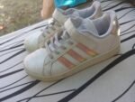 Adidas patike br. 33 - Slika 2