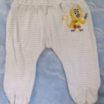 Pantalonice vel. 62 sa stopicama aksa